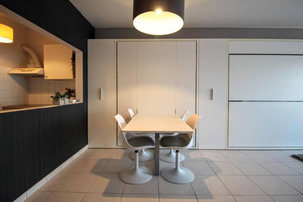 Knappe Studio Met Subliem Zeezicht! Oostende Exteriör bild